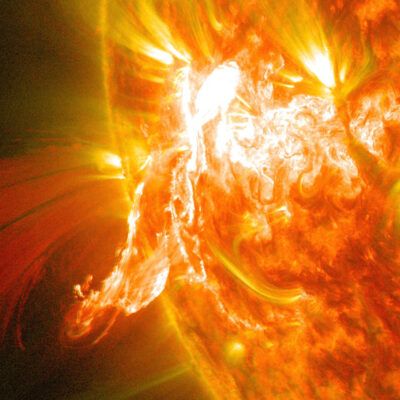 Eclipse-Flare-zoom A Coronal Mass Ejection